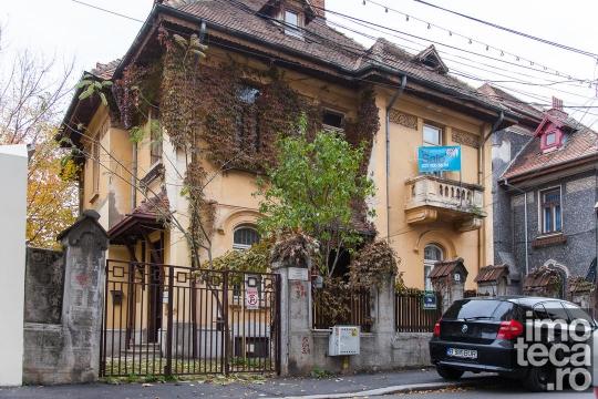 Villa and 500 sqm land plot in Kiseleff